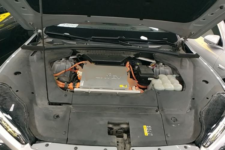 Used Nio ES8 2020 415 km Signature Edition 6-Seater Version Engine Bay