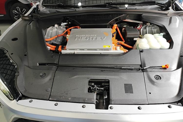 Used Nio ES8 2020 415 km Signature Edition 6-Seater Version Engine Bay