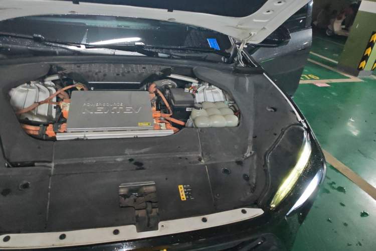 Used Nio ES8 2020 415 km Range 6-Seater Version Engine Bay Left