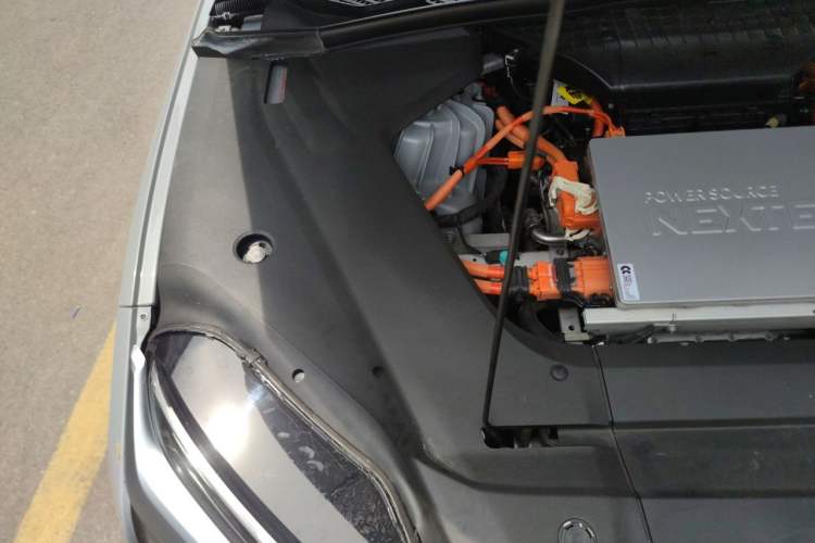 Used Nio ES8 2020 415 km Range 6-Seater Version Engine Bay Right