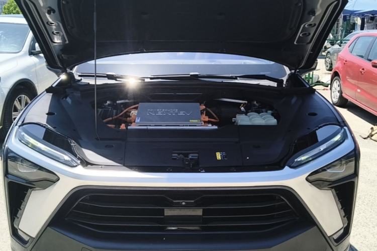 Used Nio ES8 2020 580 km Range Signature Edition Six-Seater Version Engine Bay