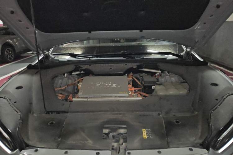 Used Nio ES8 2020 415 km Range 6-Seater Version Engine Bay