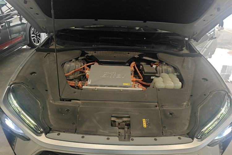 Used Nio ES8 2020 415 km Signature Edition 6-Seater Version Engine Bay