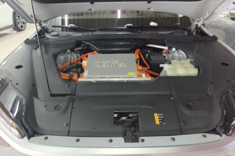 Used Nio ES8 2020 580 km Range Signature Edition Six-Seater Version Engine Bay