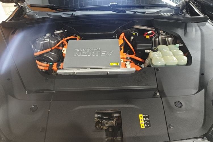 Used Nio ES8 2020 415 km Signature Edition 6-Seater Version Engine Bay