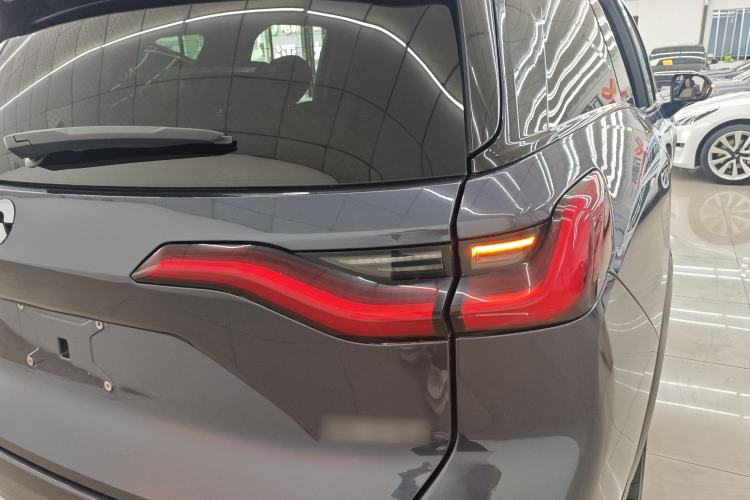 Used Nio ES8 2020 415 km Signature Edition 6-Seater Version Exterior 3