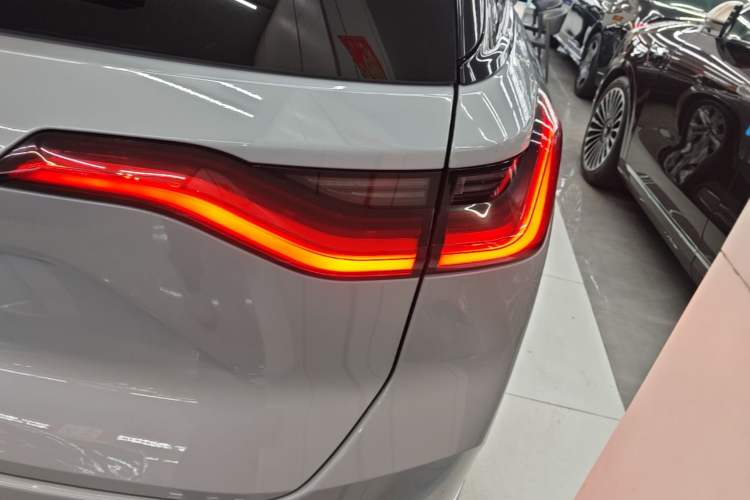 Used Nio ES8 2020 580 km Range 7-Seater Version Exterior 3