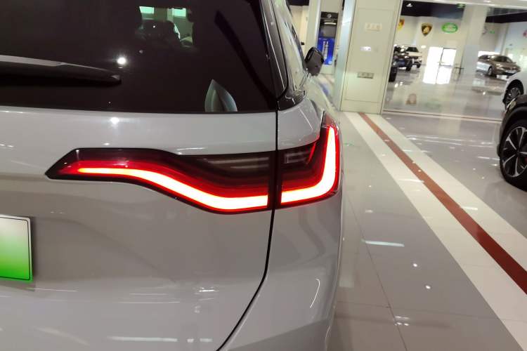 Used Nio ES8 2020 580 km Range 7-Seater Version Exterior 6
