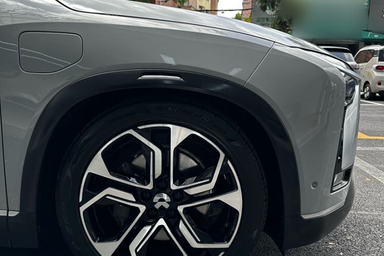 Used Nio ES8 2020 580 km Range Signature Edition Six-Seater Version Exterior 8