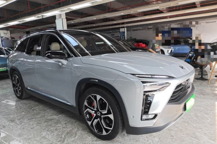 Used Nio ES8 2020 580 km Range Signature Edition Six-Seater Version Front Right 45 Deg