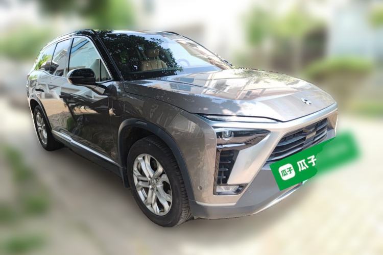 Used Nio ES8 2020 415 km Range 7-Seater Version Front Right 45 Deg