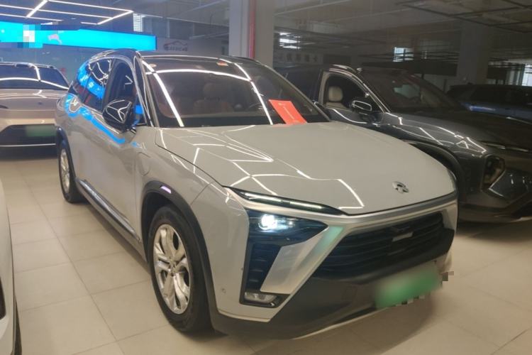 Used Nio ES8 2020 415 km Range 7-Seater Version Front Right 45 Deg