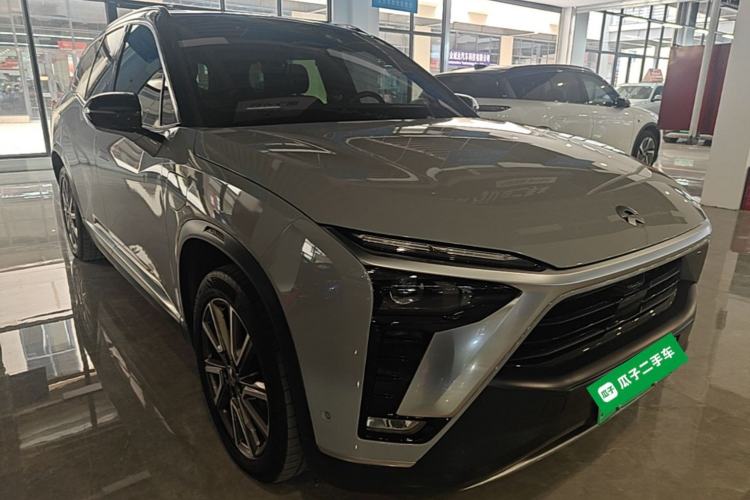 Used Nio ES8 2020 415 km Range 6-Seater Version Front Right 45 Deg