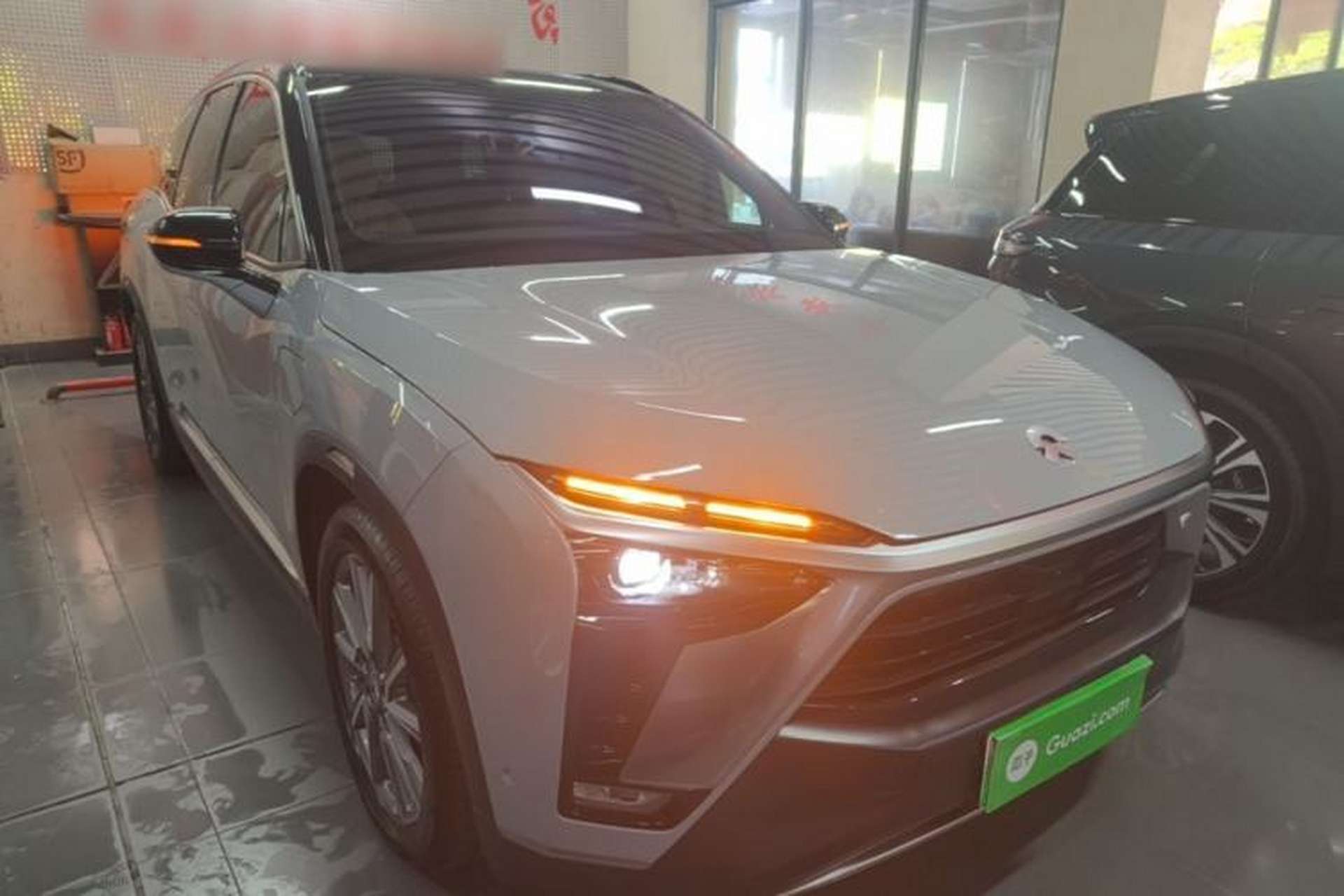 Used Nio ES8 2020 415 km Range 6-Seater Version Front Right 45 Deg