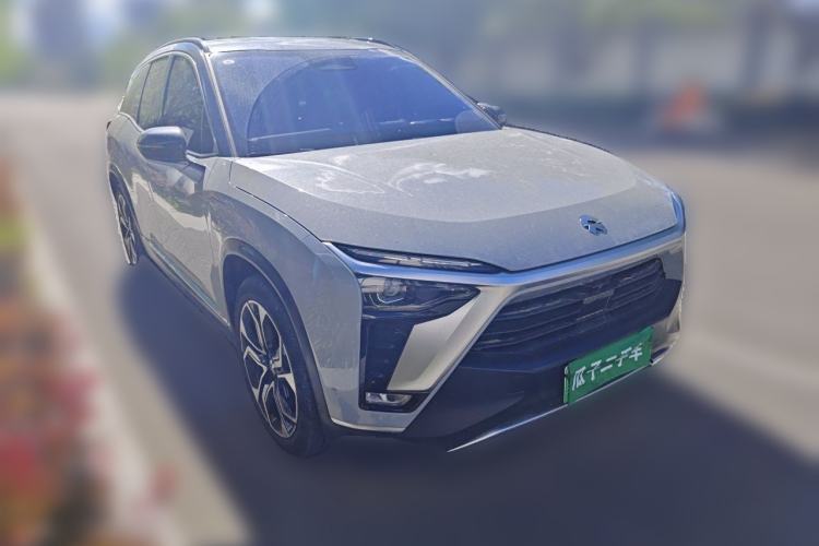 Used Nio ES8 2020 580 km Range Signature Edition Six-Seater Version Front Right 45 Deg