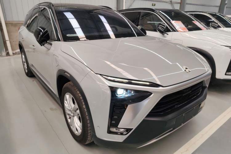 Used Nio ES8 2020 580 km Range Six-Seater Version Front Right 45 Deg