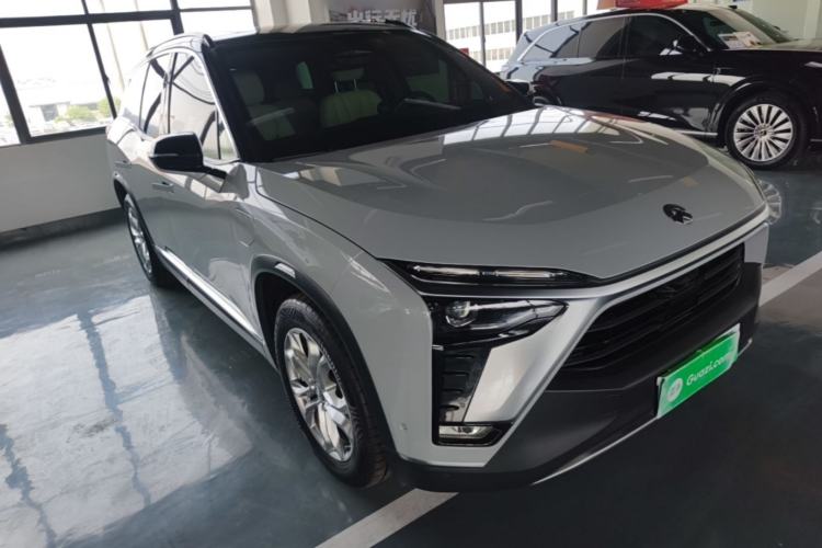 Used Nio ES8 2020 415 km Range 6-Seater Version Front Right 45 Deg