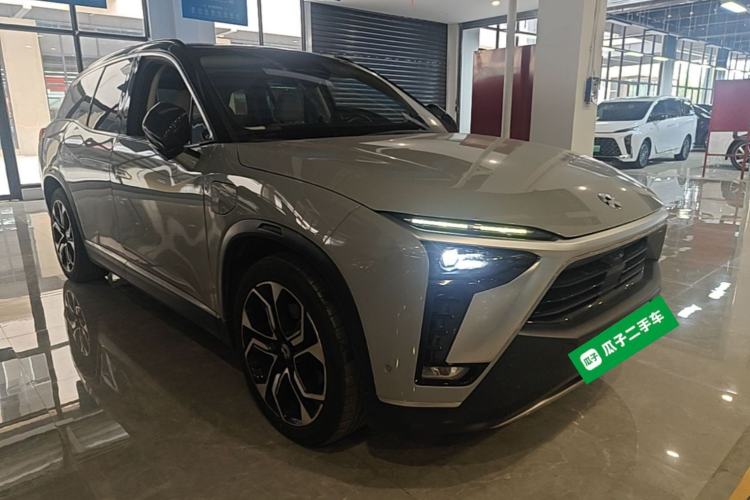 Used Nio ES8 2020 415 km Signature Edition 6-Seater Version Front Right 45 Deg