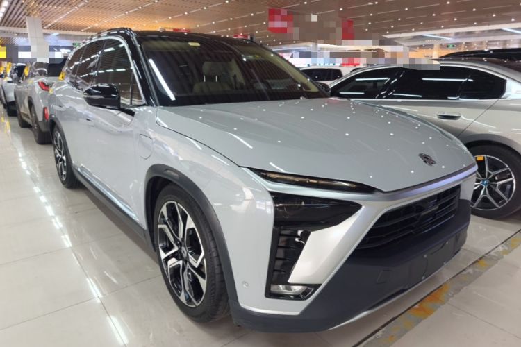 Used Nio ES8 2020 580 km Range Signature Edition Six-Seater Version Front Right 45 Deg