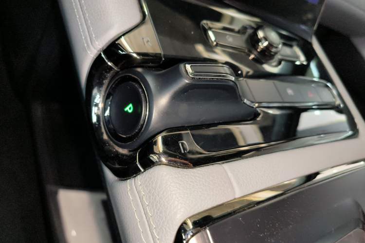 Used Nio ES8 2020 580 km Range 7-Seater Version Gear Lever