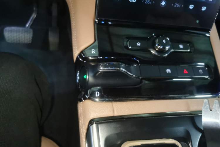Used Nio ES8 2020 580 km Range Six-Seater Version Gear Lever