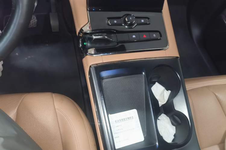 Used Nio ES8 2020 580 km Range Six-Seater Version Gear Lever