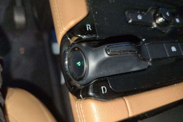 Used Nio ES8 2020 580 km Range Six-Seater Version Gear Lever
