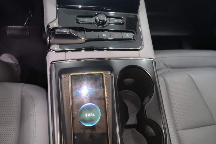 Used Nio ES8 2020 580 km Signature Edition 7-Seater Version Gear Lever