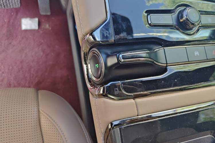 Used Nio ES8 2020 580 km Range Signature Edition Six-Seater Version Gear Lever