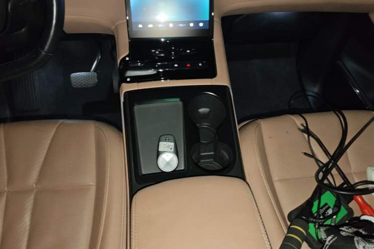 Used Nio ES8 2020 415 km Range 7-Seater Version Gear Lever