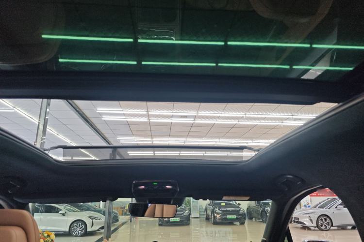 Used Nio ES8 2020 415 km Signature Edition 6-Seater Version Headliner