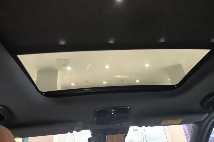 Used Nio ES8 2020 415 km Range 7-Seater Version Headliner