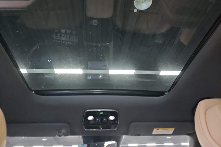 Used Nio ES8 2020 580 km Range 7-Seater Version Headliner
