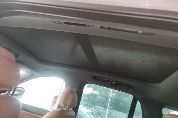 Used Nio ES8 2020 450 km Range 7-Seater Version Headliner