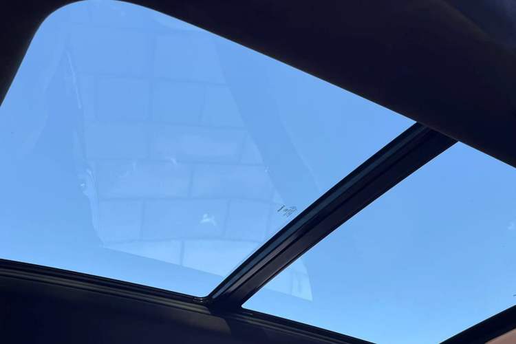 Used Nio ES8 2020 415 km Signature Edition 6-Seater Version Headliner