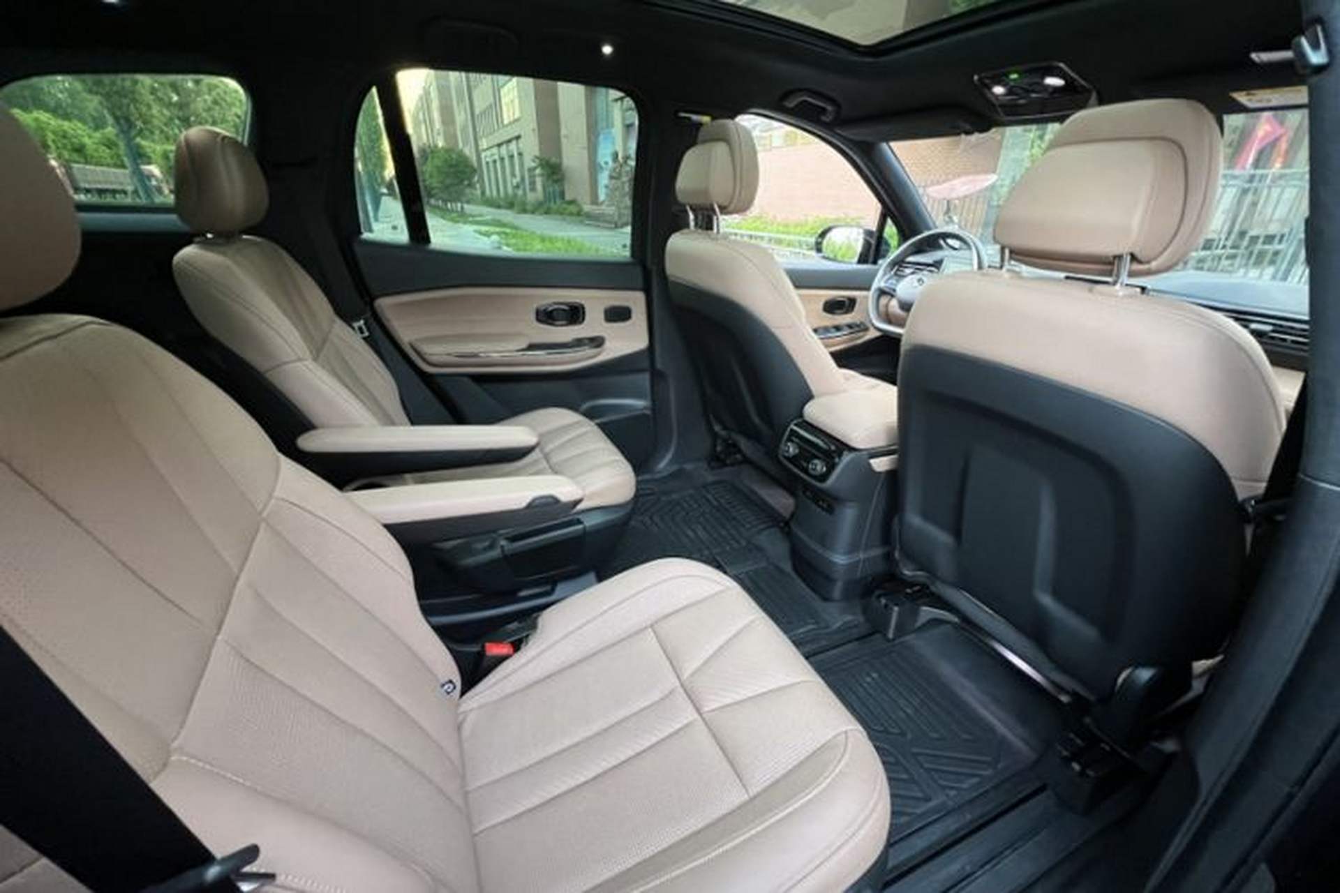 Used Nio ES8 2020 580 km Range Signature Edition Six-Seater Version Interior 1
