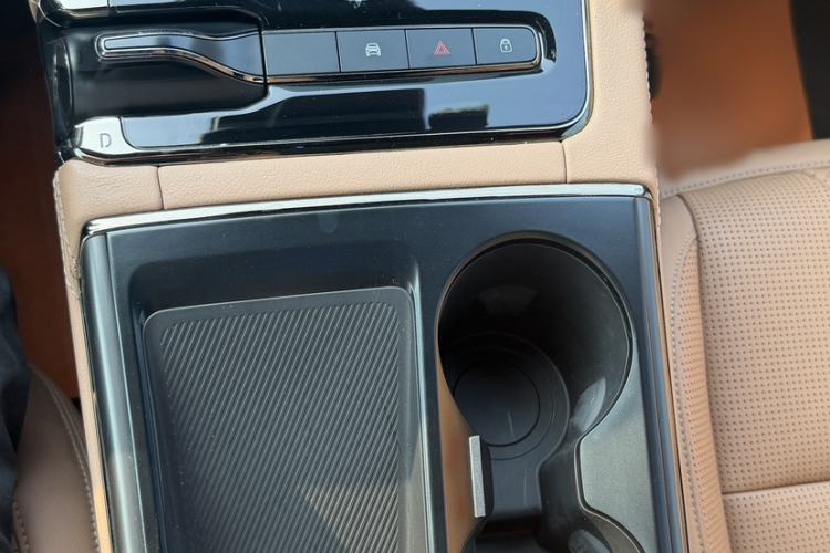 Used Nio ES8 2020 415 km Range 6-Seater Version Interior 4