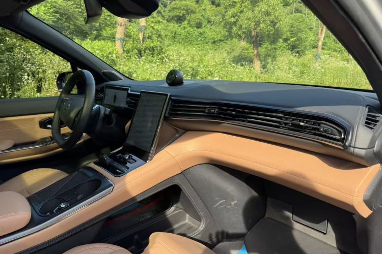 Used Nio ES8 2020 450 km Range 7-Seater Version Interior 6