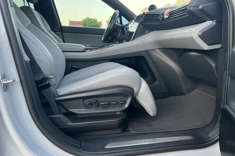 Used Nio ES8 2020 415 km Range 6-Seater Version Interior 6