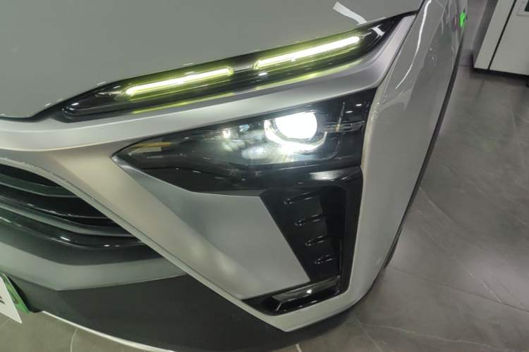 Used Nio ES8 2020 415 km Range 6-Seater Version Left Front Headlight