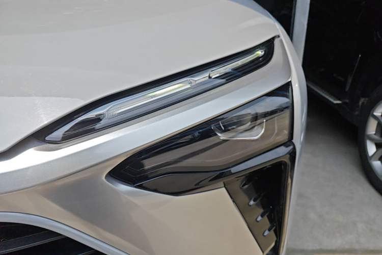 Used Nio ES8 2020 580 km Range Six-Seater Version Left Front Headlight