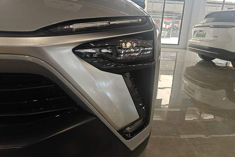 Used Nio ES8 2020 415 km Range 6-Seater Version Left Front Headlight
