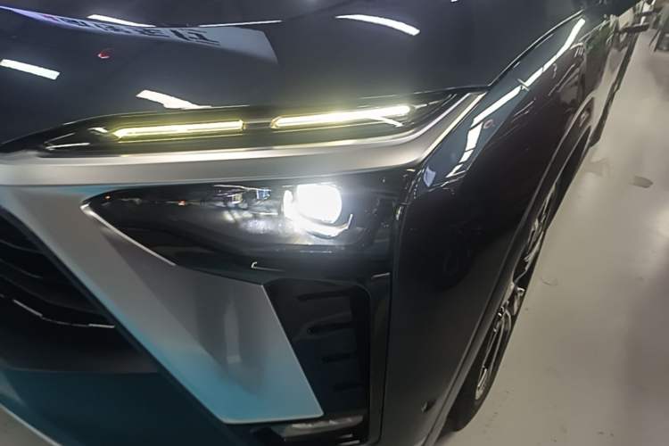 Used Nio ES8 2020 580 km Range Signature Edition Six-Seater Version Left Front Headlight