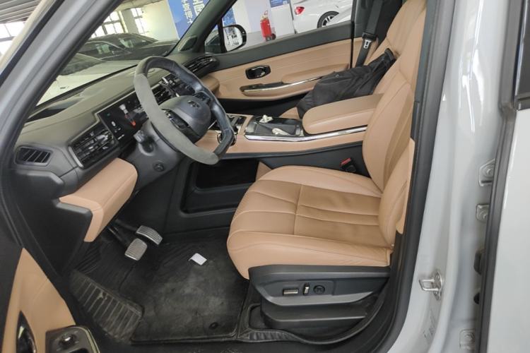 Used Nio ES8 2020 415 km Range 6-Seater Version Left Front Seat