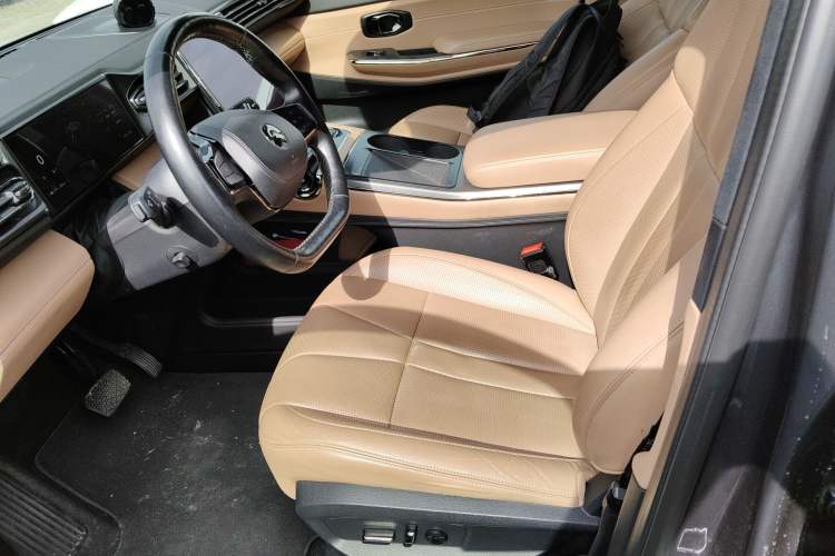 Used Nio ES8 2020 415 km Range 6-Seater Version Left Front Seat