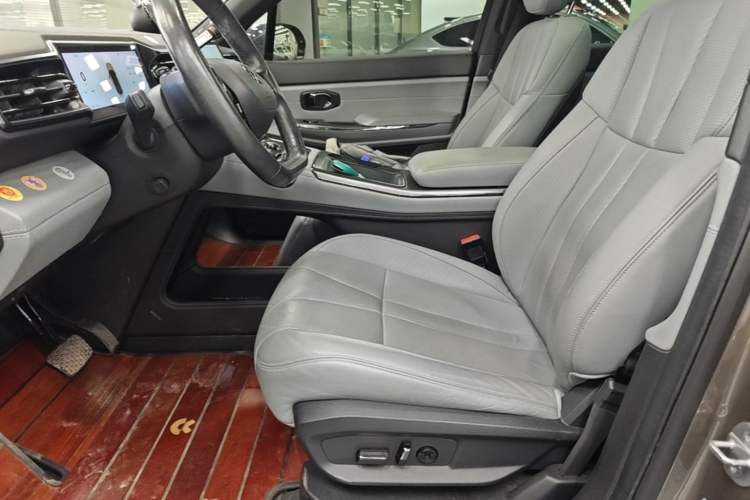 Used Nio ES8 2020 580 km Range Six-Seater Version Left Front Seat