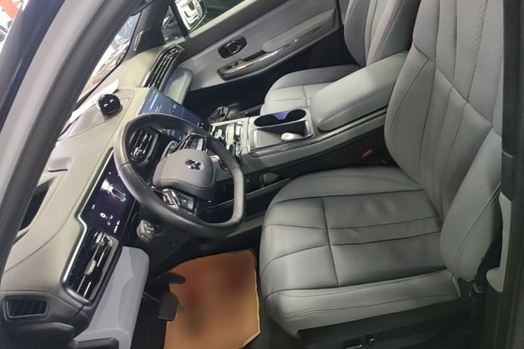 Used Nio ES8 2020 415 KM Signature Edition 7-Seater Version Left Front Seat