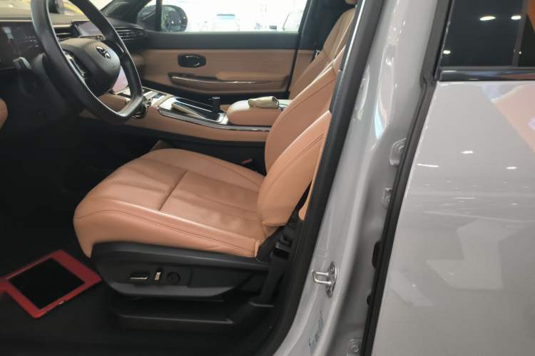 Used Nio ES8 2020 415 km Range 7-Seater Version Left Front Seat