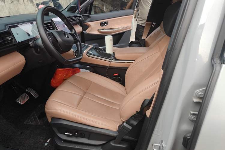 Used Nio ES8 2020 580 km Range Six-Seater Version Left Front Seat