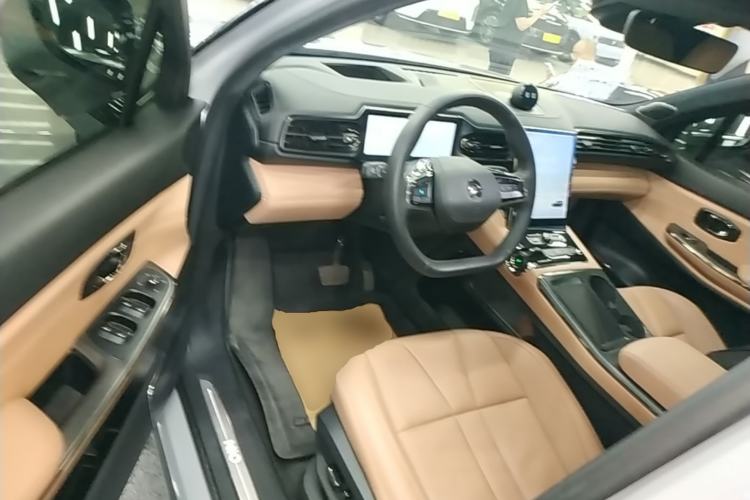 Used Nio ES8 2020 415 km Signature Edition 6-Seater Version Left Front Seat